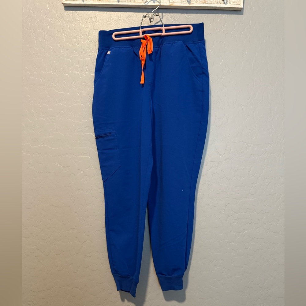 Figs Zamora Jogger Scrub Pants in Winning Blue color